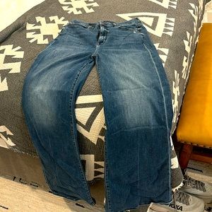 Mother Jeans high waisted roller skimp